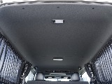 天井も綺麗な状態です☆ 間仕切りカーテンも装備されており、リアの空間にエアコンが循環しやすくなっております☆