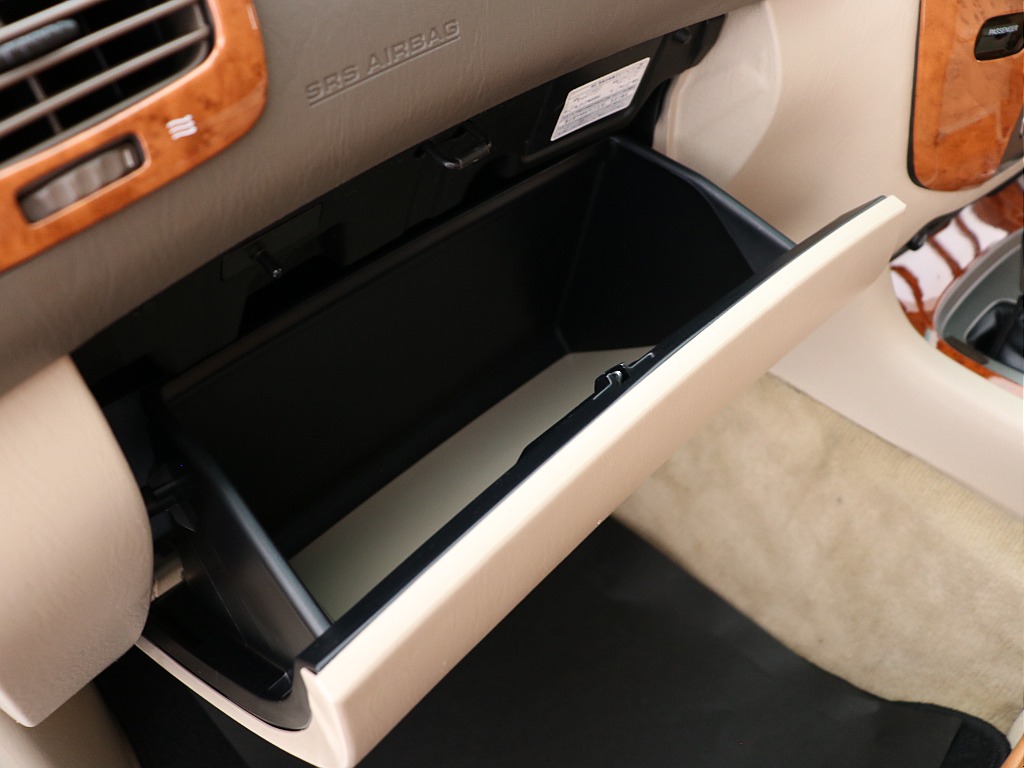 グローブボックス！