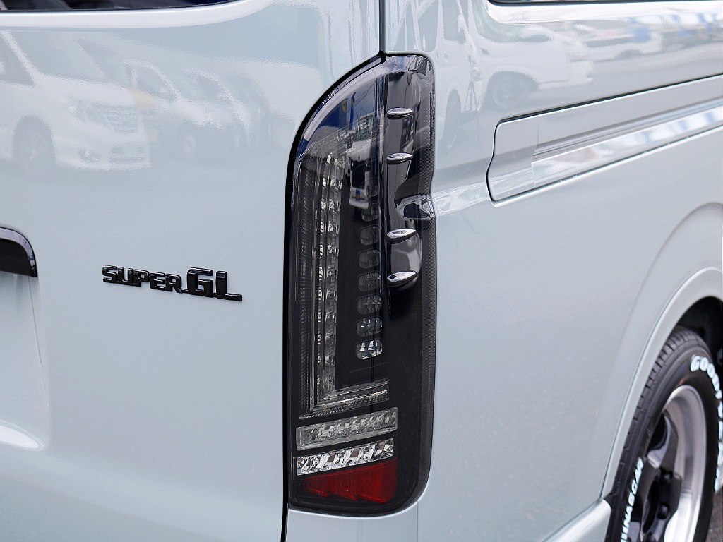 テールランプはオリジナルプレステージテールランプをチョイス♪