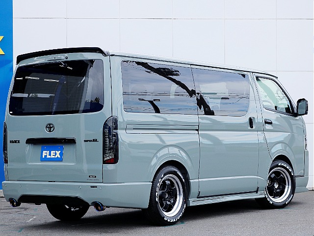 リアビュー☆ 2本だしバンパーを装着し、スポーティーなルックスに仕上げました！！