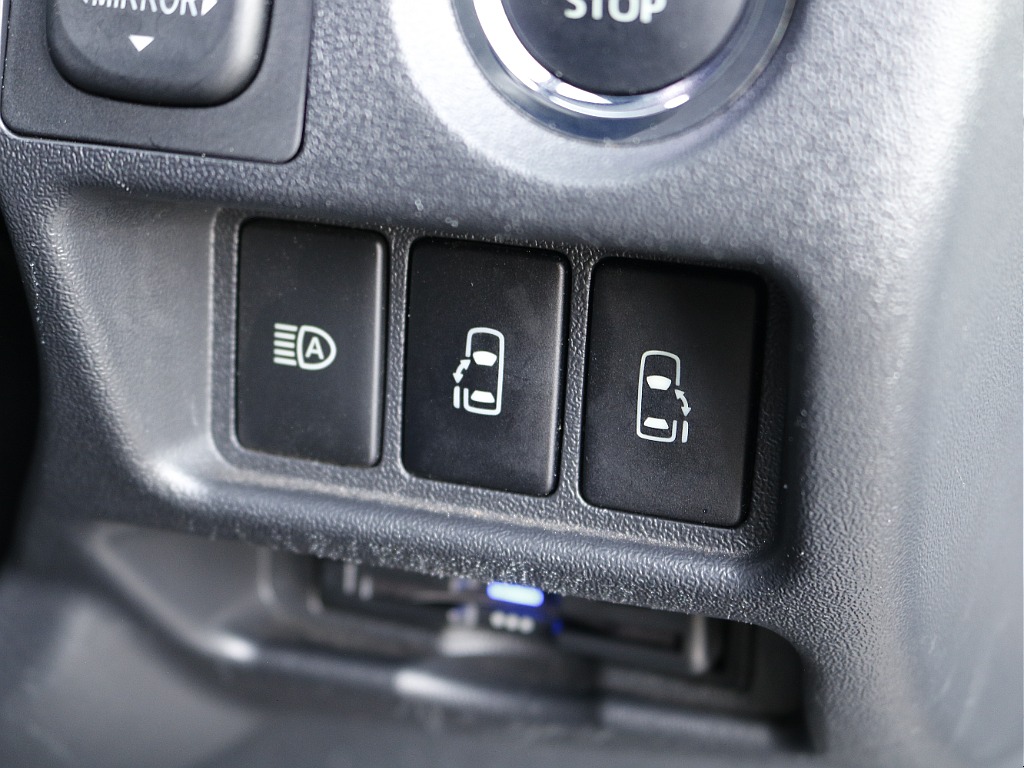 茨城県つくば市にハイエース専門の新車・中古車の展示場を展開！人気のグレード・年式をその場で見比べられます♪皆様のご来場、お問合せを心よりお待ちしております☆