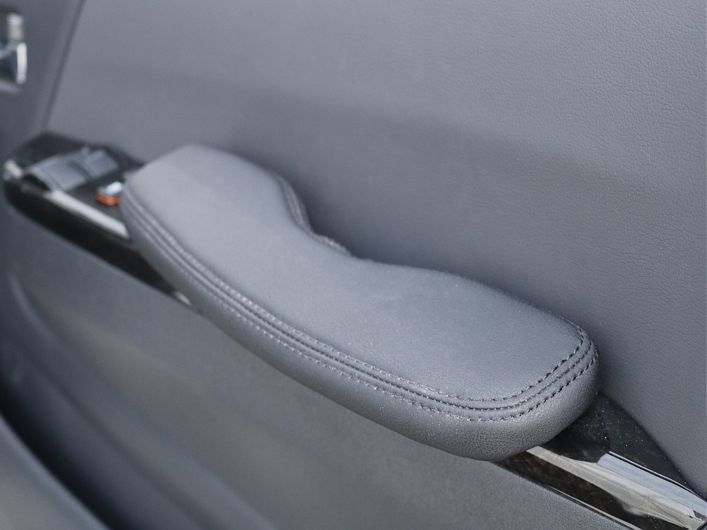 茨城県つくば市にハイエース専門の新車・中古車の展示場を展開！人気のグレード・年式をその場で見比べられます♪皆様のご来場、お問合せを心よりお待ちしております☆