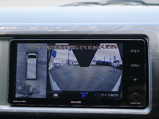 メーカーオプションのパノラミックビューモニター☆大きな車体でも安心の装備です☆
