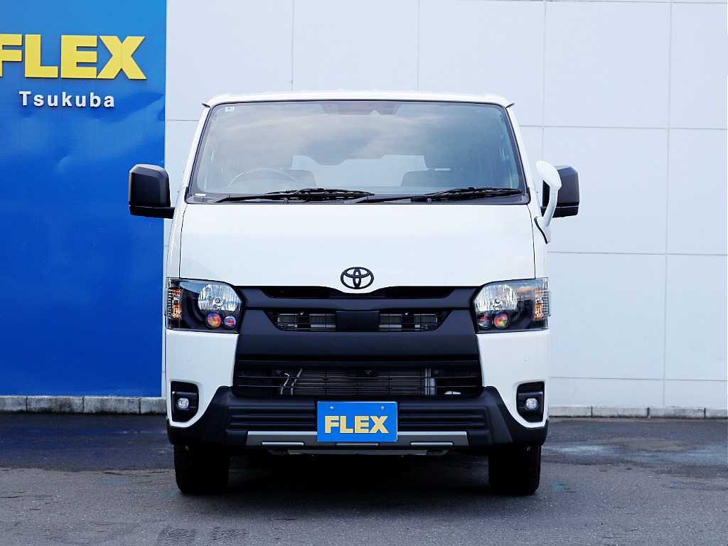 茨城県つくば市にハイエース専門の新車・中古車の展示場を展開！人気のグレード・年式をその場で見比べられます♪皆様のご来場、お問合せを心よりお待ちしております☆