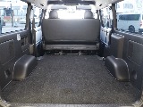 ワイドバンの広大な荷室です！  追加オプションでベットキットを装着すれば車中泊仕様にも変更可能です♪