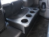 セカンドテーブル装着済み☆ 2列目シートの人も快適です♪