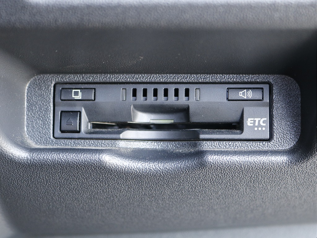 ETC搭載済み！  ご納車後すぐにお使いただけます♪