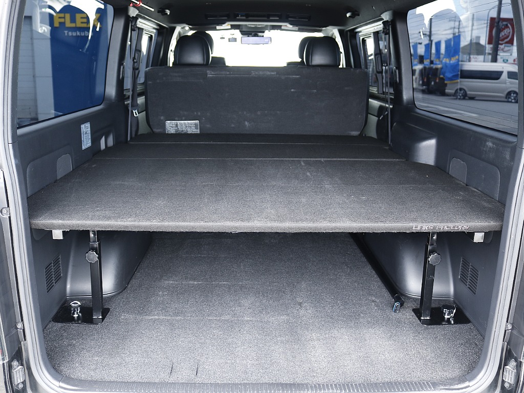 社外ベッドキット付ですぐに車中泊可能です☆