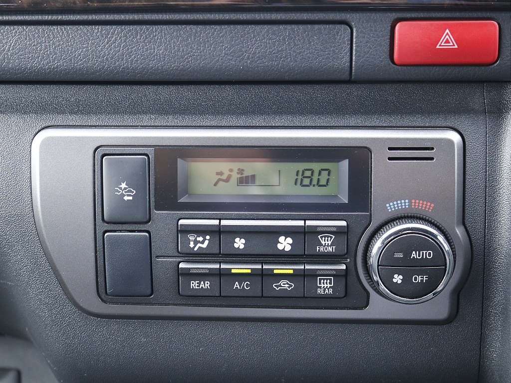 茨城県内最大級のハイエース専門店です！お気軽にご来店、お問い合わせ下さい♪