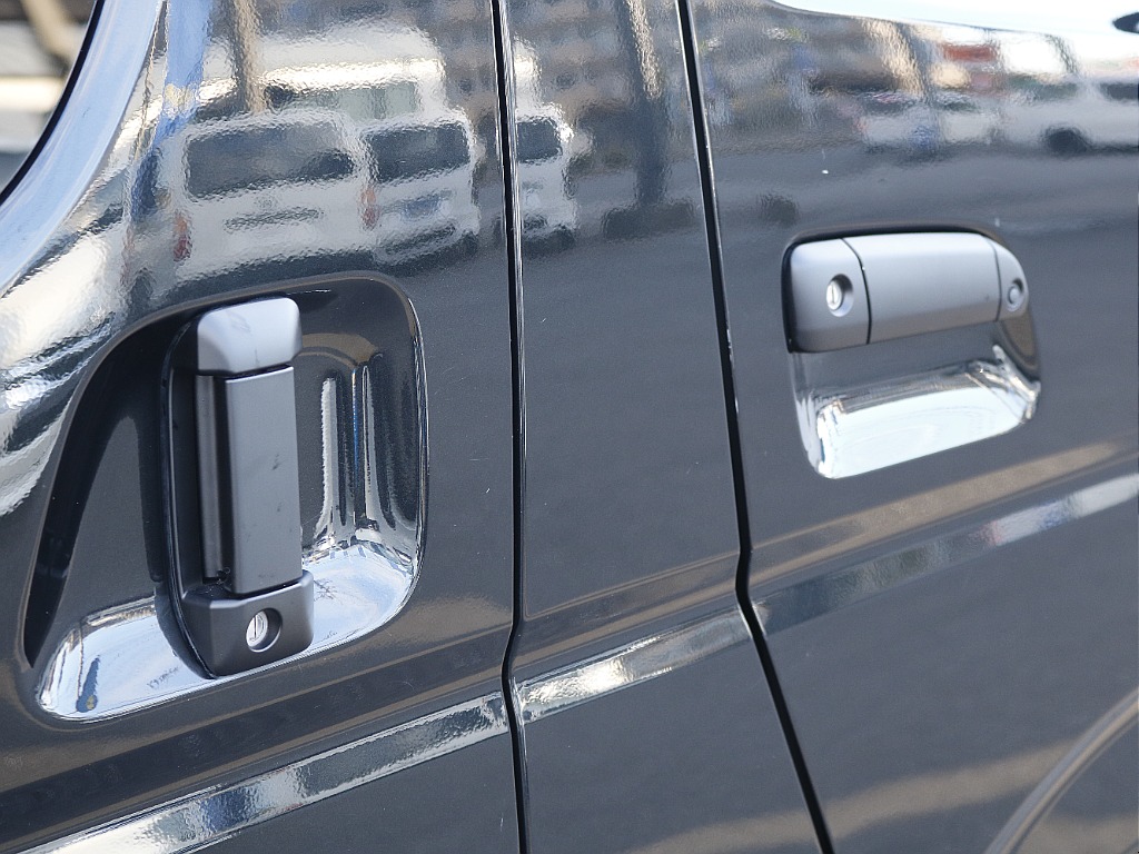 茨城県内最大級のハイエース専門店です！お気軽にご来店、お問い合わせ下さい♪