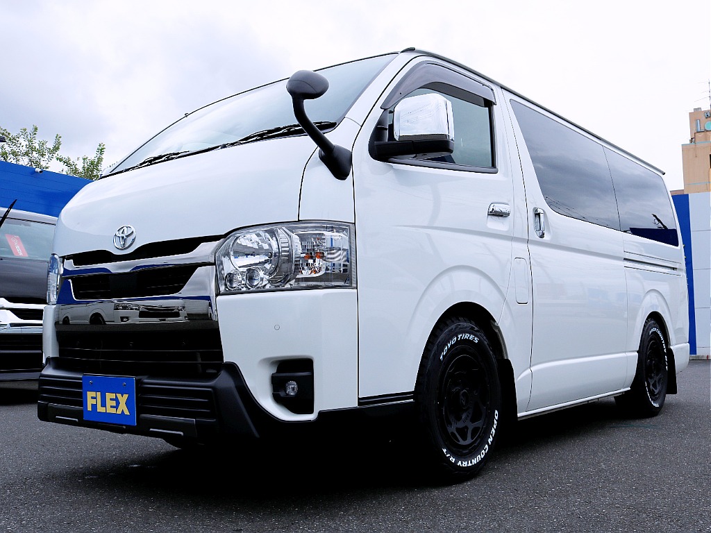 茨城県つくば市にハイエース専門の新車・中古車の展示場を展開！人気のグレード・年式をその場で見比べられます♪皆様のご来場、お問合せを心よりお待ちしております☆