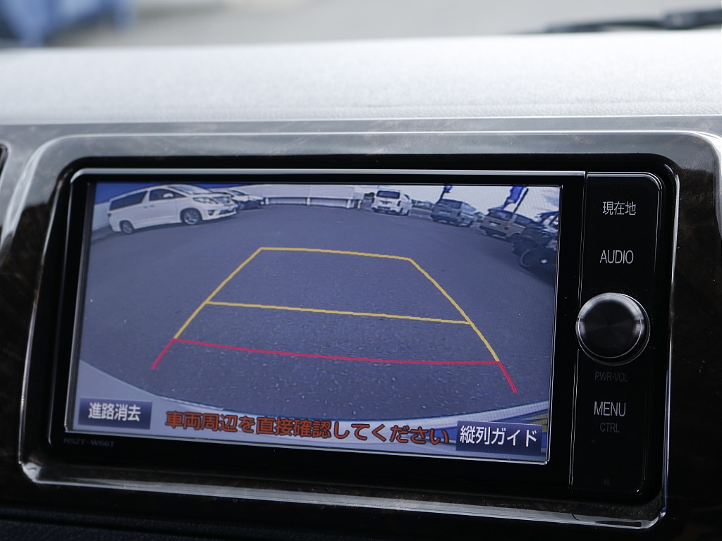 バックカメラ搭載で駐車も安心ですね♪