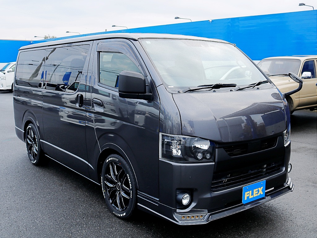 茨城県つくば市にハイエース専門の新車・中古車の展示場を展開！人気のグレード・年式をその場で見比べられます♪皆様のご来場、お問合せを心よりお待ちしております☆