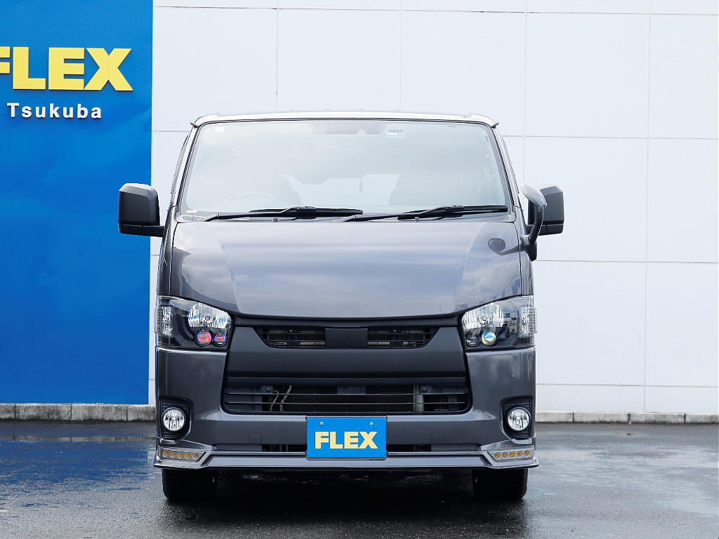 茨城県つくば市にハイエース専門の新車・中古車の展示場を展開！人気のグレード・年式をその場で見比べられます♪皆様のご来場、お問合せを心よりお待ちしております☆