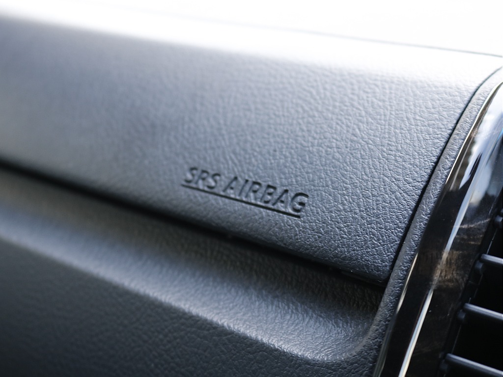 茨城県つくば市にハイエース専門の新車・中古車の展示場を展開！人気のグレード・年式をその場で見比べられます♪皆様のご来場、お問合せを心よりお待ちしております☆