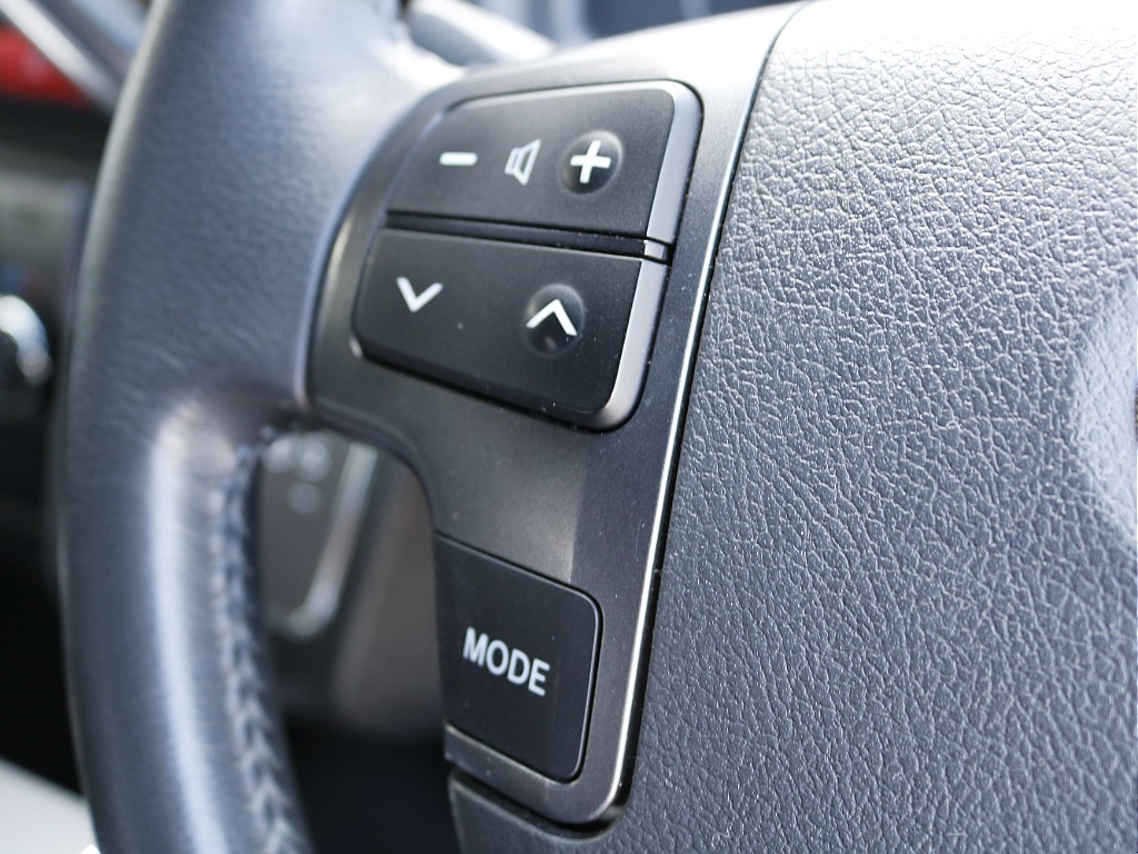 茨城県つくば市にハイエース専門の新車・中古車の展示場を展開！人気のグレード・年式をその場で見比べられます♪皆様のご来場、お問合せを心よりお待ちしております☆