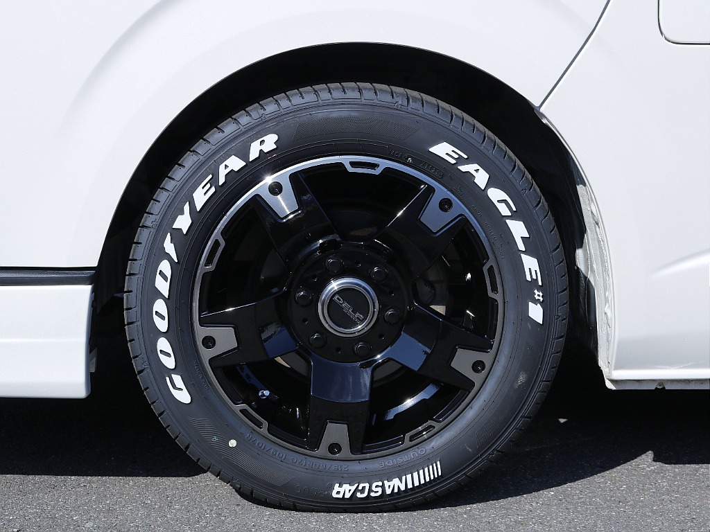 新品Delf03　17インチアルミホイル！ナスカータイヤ♪