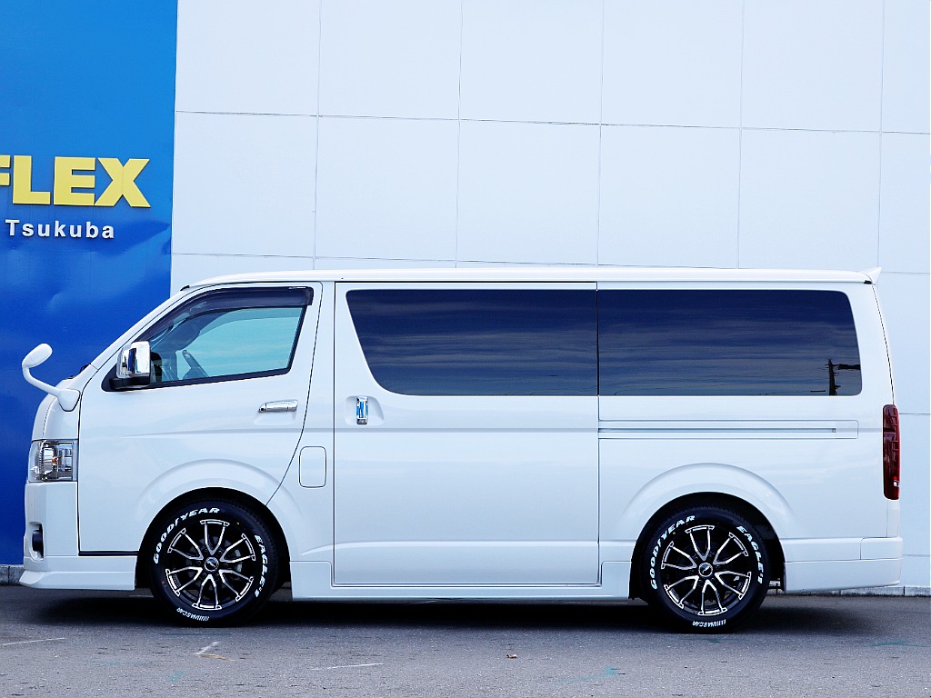 茨城県内最大級のハイエース専門店です！お気軽にご来店、お問い合わせ下さい♪