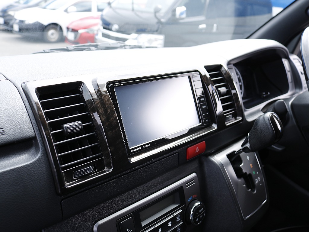 茨城県内最大級のハイエース専門店です！お気軽にご来店、お問い合わせ下さい♪