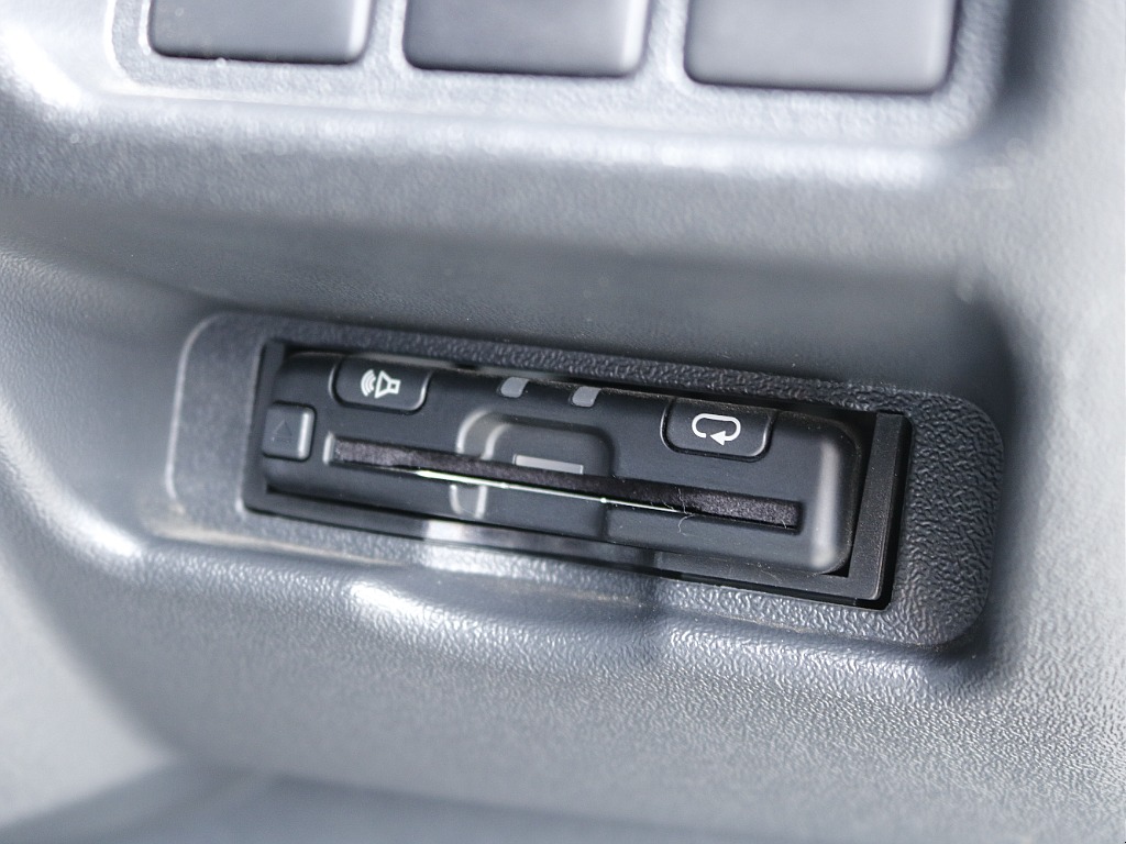 茨城県内最大級のハイエース専門店です！お気軽にご来店、お問い合わせ下さい♪