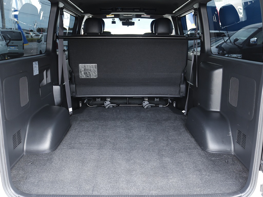 茨城県内最大級のハイエース専門店です！お気軽にご来店、お問い合わせ下さい♪