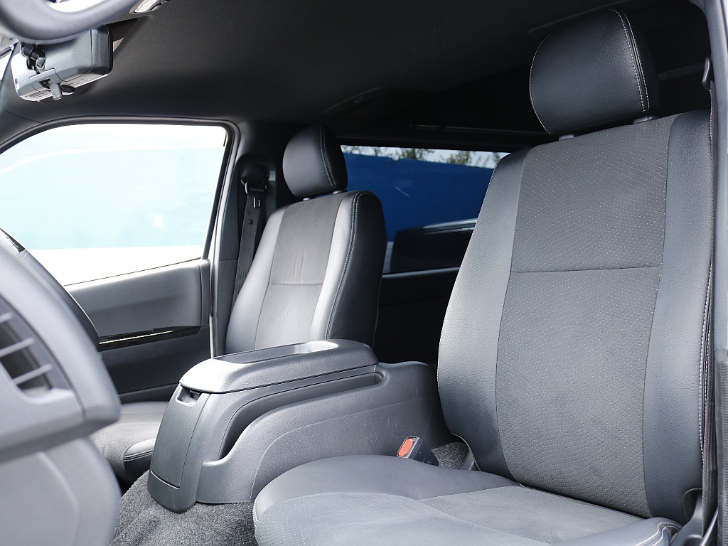 茨城県内最大級のハイエース専門店です！お気軽にご来店、お問い合わせ下さい♪