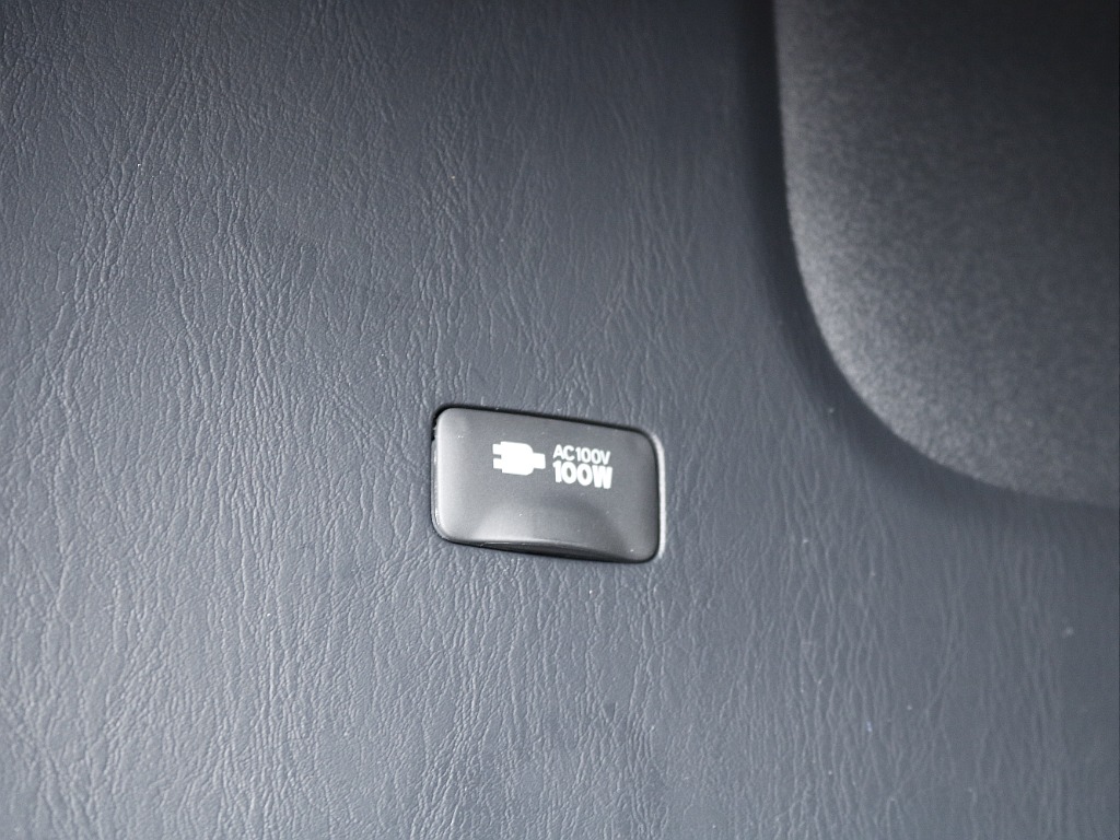 茨城県内最大級のハイエース専門店です！お気軽にご来店、お問い合わせ下さい♪