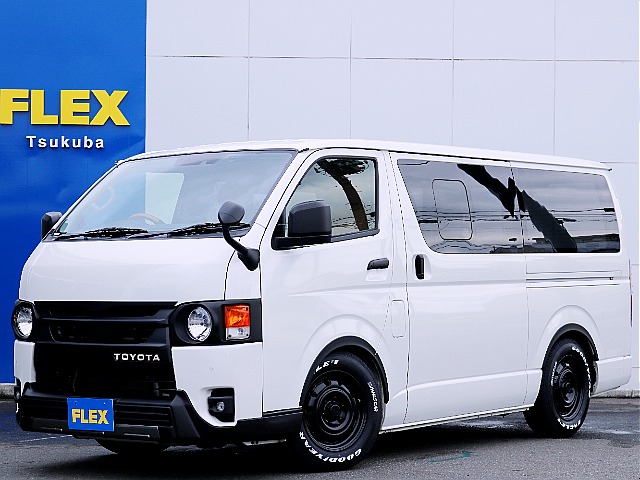 R5年式ハイエースバン　２WDディーゼルターボが入庫いたしました♪ 内外装共にクラシックな仕上がりの1台です☆