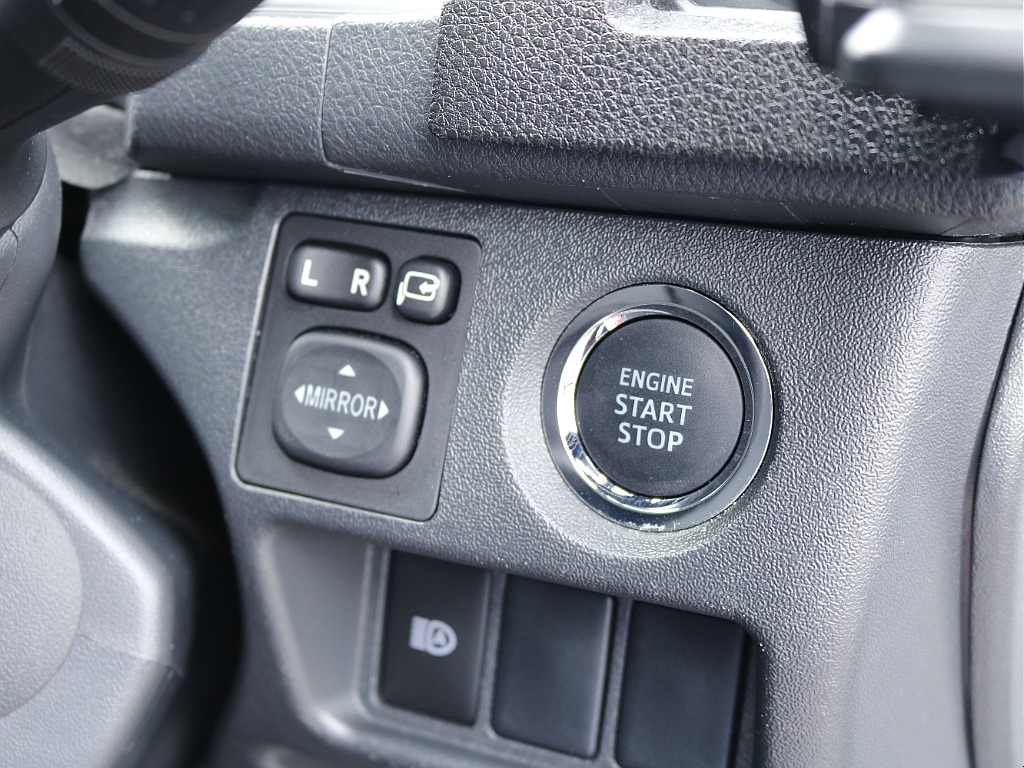 茨城県内最大級のハイエース専門店です！お気軽にご来店、お問い合わせ下さい♪