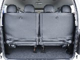 4列目シートは跳ね上げ可能です♪ 荷室も確保できます♪