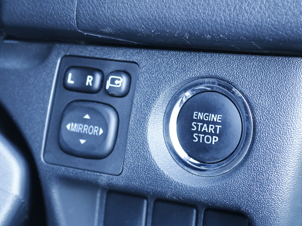 茨城県内最大級のハイエース専門店です！お気軽にご来店、お問い合わせ下さい♪