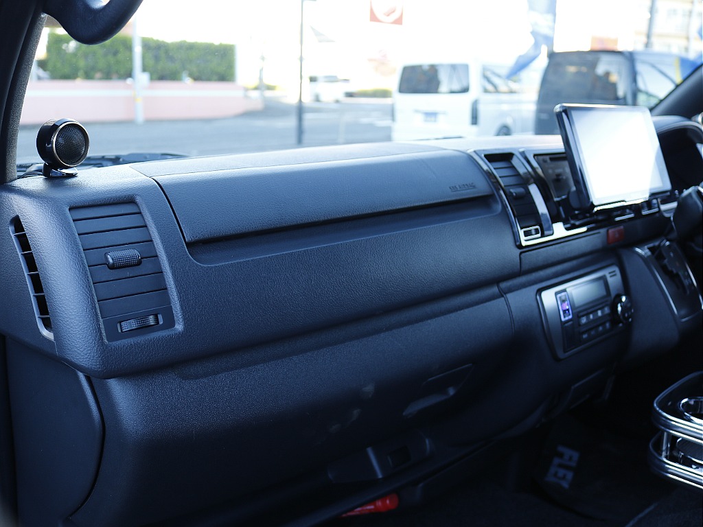 茨城県内最大級のハイエース専門店です！お気軽にご来店、お問い合わせ下さい♪