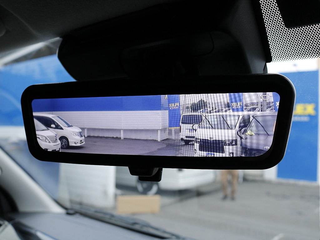 デジタルインナーミラー装着済み！！