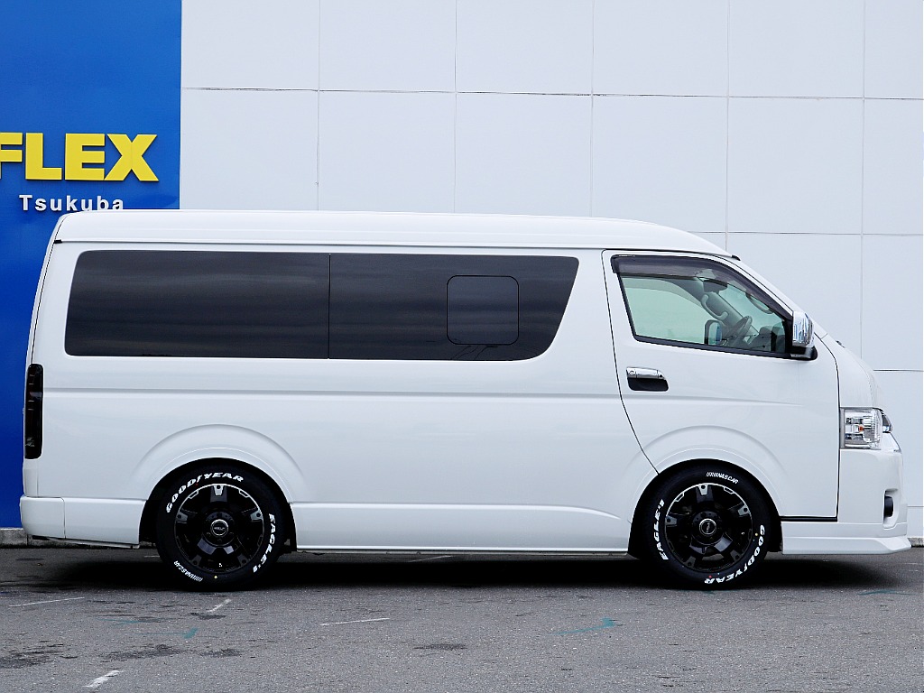 サイドビュー☆ スポーティーに仕上がっております♪