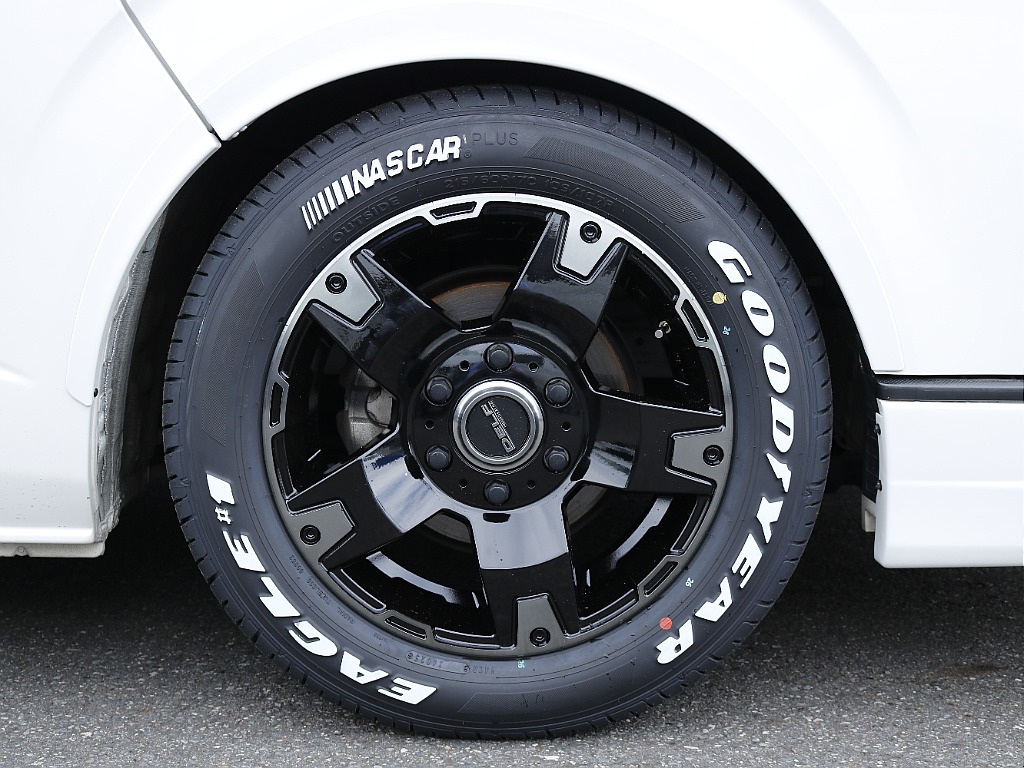 Delf03　17インチアルミホイール＆ナスカータイヤ