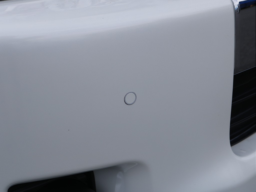 クリアランスソナー☆ 大柄なワイドのハイエースでも安心の装備です♪