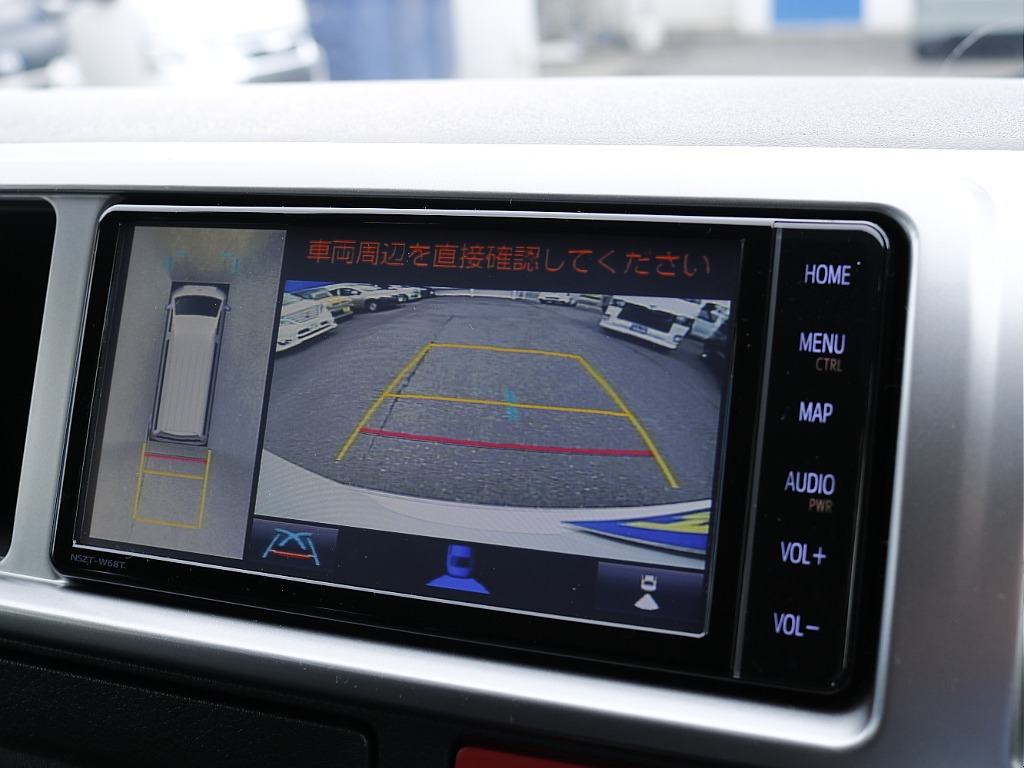 パノラミックビューモニター☆ 駐車も楽々です♪