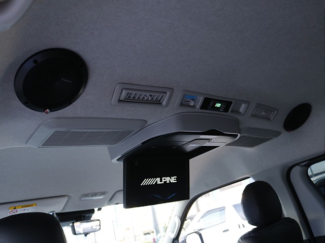 アルパイン12.8インチフリップダウンモニター＆ルーフスピーカー