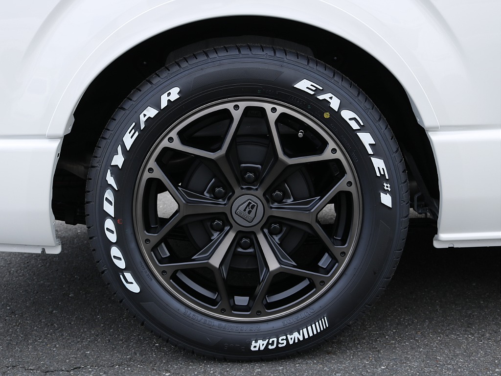 STYLING HEX 17インチホイール＆グッドイヤーナスカータイヤ☆☆