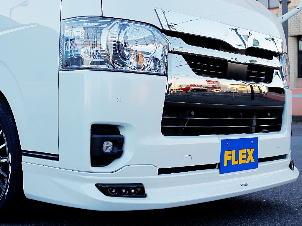 フロントビュー☆  モデリスタのフロントスポイラーはデイライト付きです♪