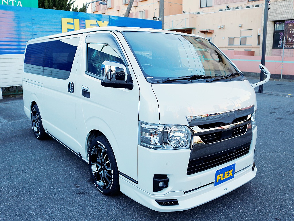 茨城県つくば市にハイエース専門の新車・中古車の展示場を展開！人気のグレード・年式をその場で見比べられます♪皆様のご来場、お問合せを心よりお待ちしております☆