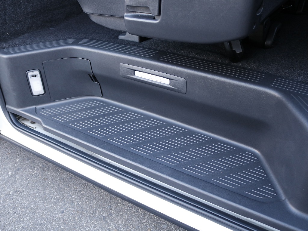 追加カスタムパーツも豊富に取り揃えておりますのでご相談下さい！