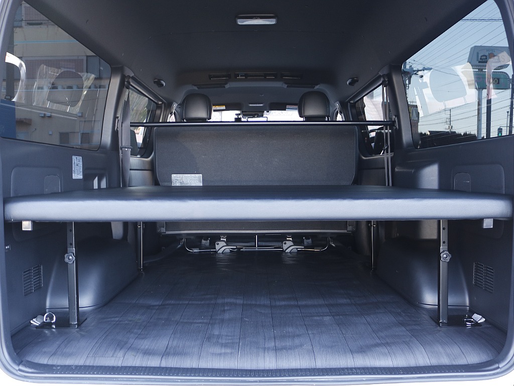 ベッドマットの下にも荷物スペースございます☆二段済みなども可能です☆