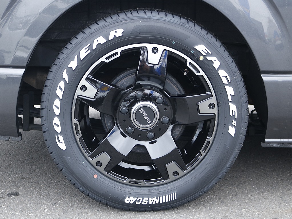D03　17インチアルミホイール＆グッドイヤーナスカータイヤ