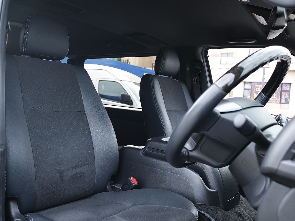 追加カスタムパーツも豊富に取り揃えておりますのでご相談下さい！