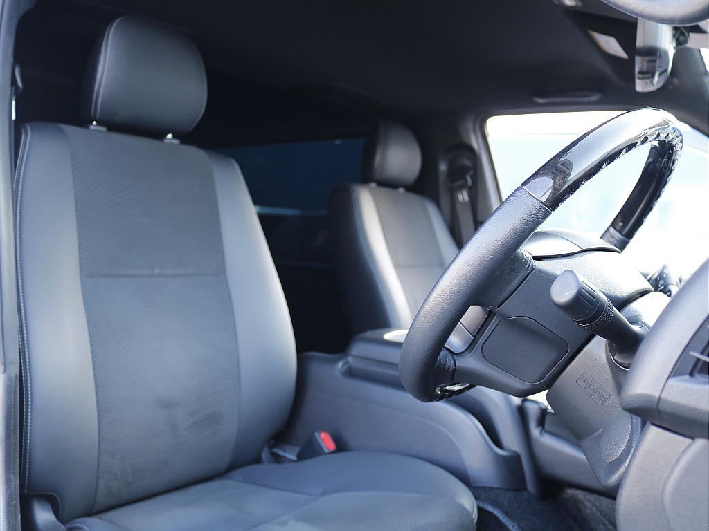 追加カスタムパーツも豊富に取り揃えておりますのでご相談下さい！