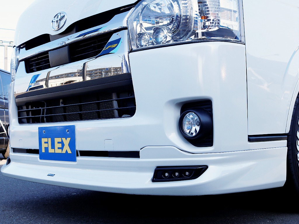 茨城県つくば市にハイエース専門の新車・中古車の展示場を展開！人気のグレード・年式をその場で見比べられます♪皆様のご来場、お問合せを心よりお待ちしております☆