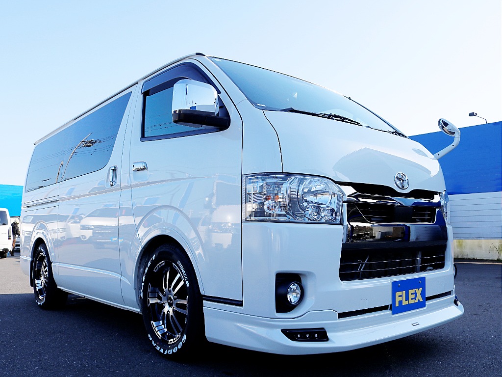 茨城県つくば市にハイエース専門の新車・中古車の展示場を展開！人気のグレード・年式をその場で見比べられます♪皆様のご来場、お問合せを心よりお待ちしております☆