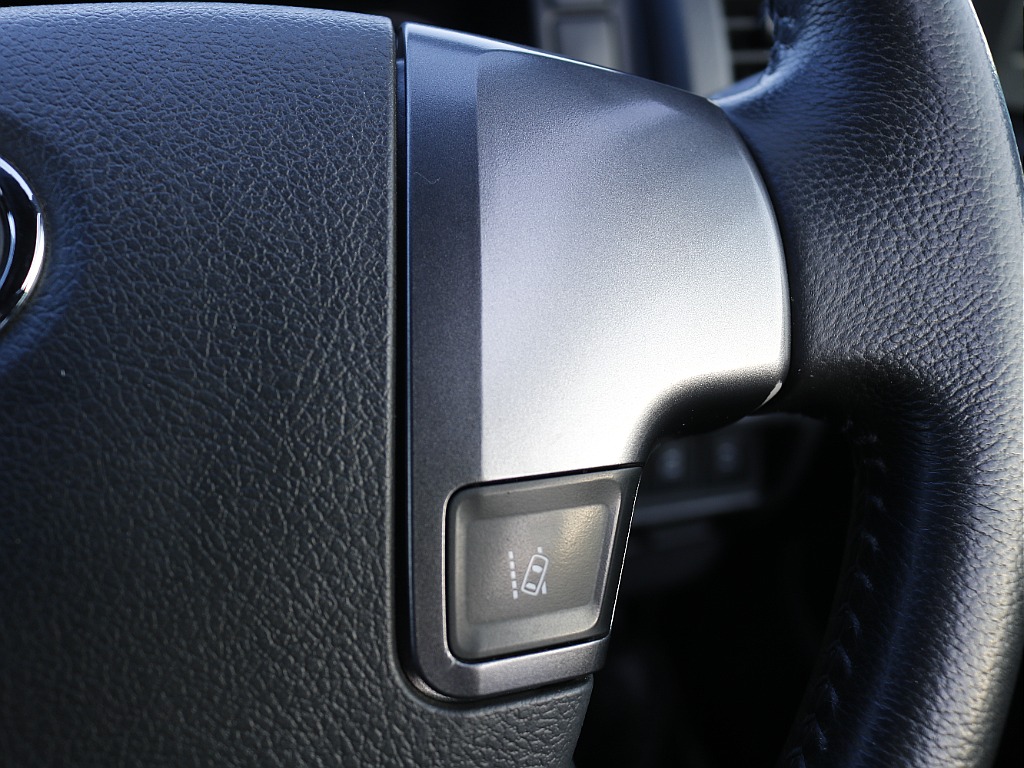 茨城県つくば市にハイエース専門の新車・中古車の展示場を展開！人気のグレード・年式をその場で見比べられます♪皆様のご来場、お問合せを心よりお待ちしております☆