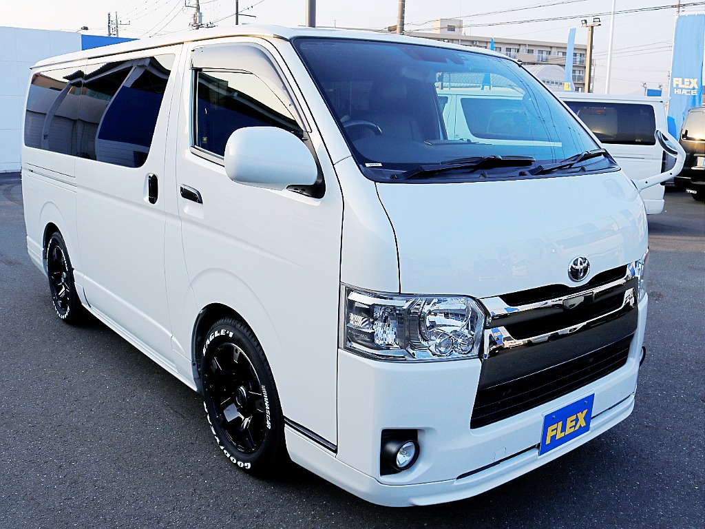 茨城県つくば市にハイエース専門の新車・中古車の展示場を展開！人気のグレード・年式をその場で見比べられます♪皆様のご来場、お問合せを心よりお待ちしております☆